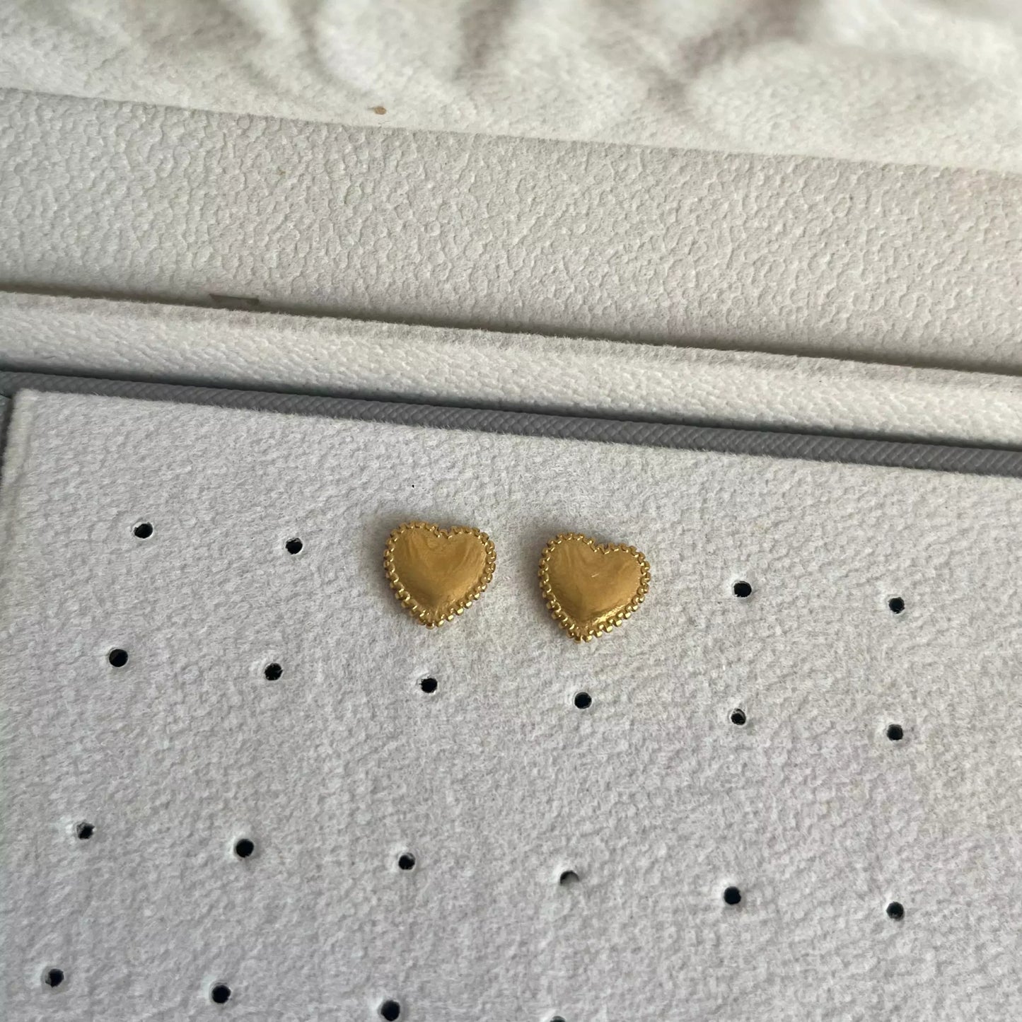 Hearty Stud Earrings