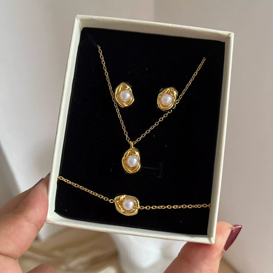 Pearl Ova Jewellery Set