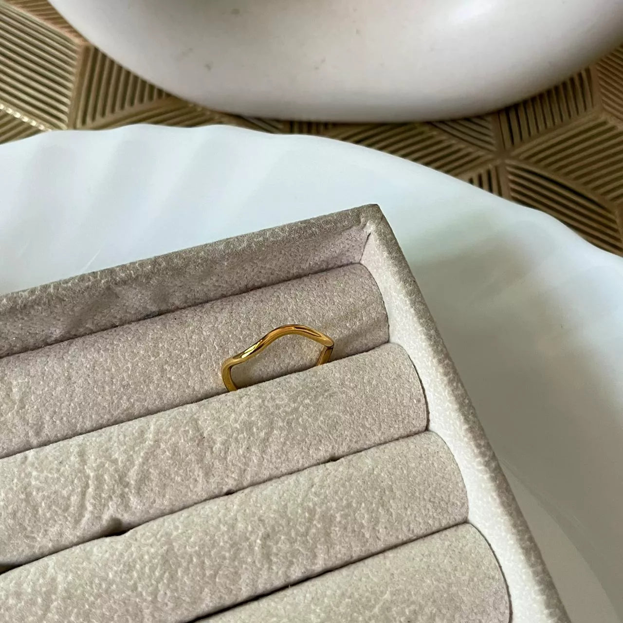Wave Thin Ring