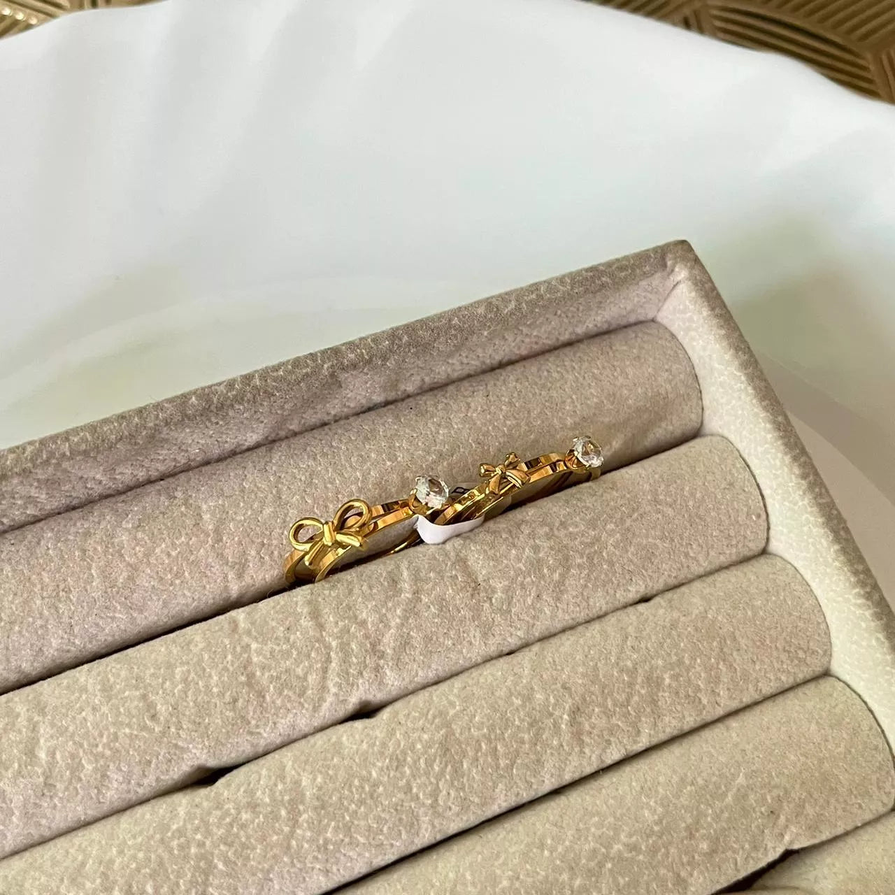Bows Stud Ring set (set of 4)
