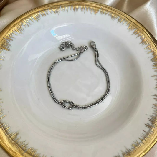 Silver Unisex Knot Bracelet