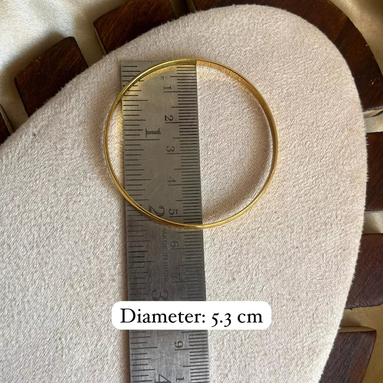 Gold Bold Bangle Set - Size 2’4 (diameter: 5.3 cm)