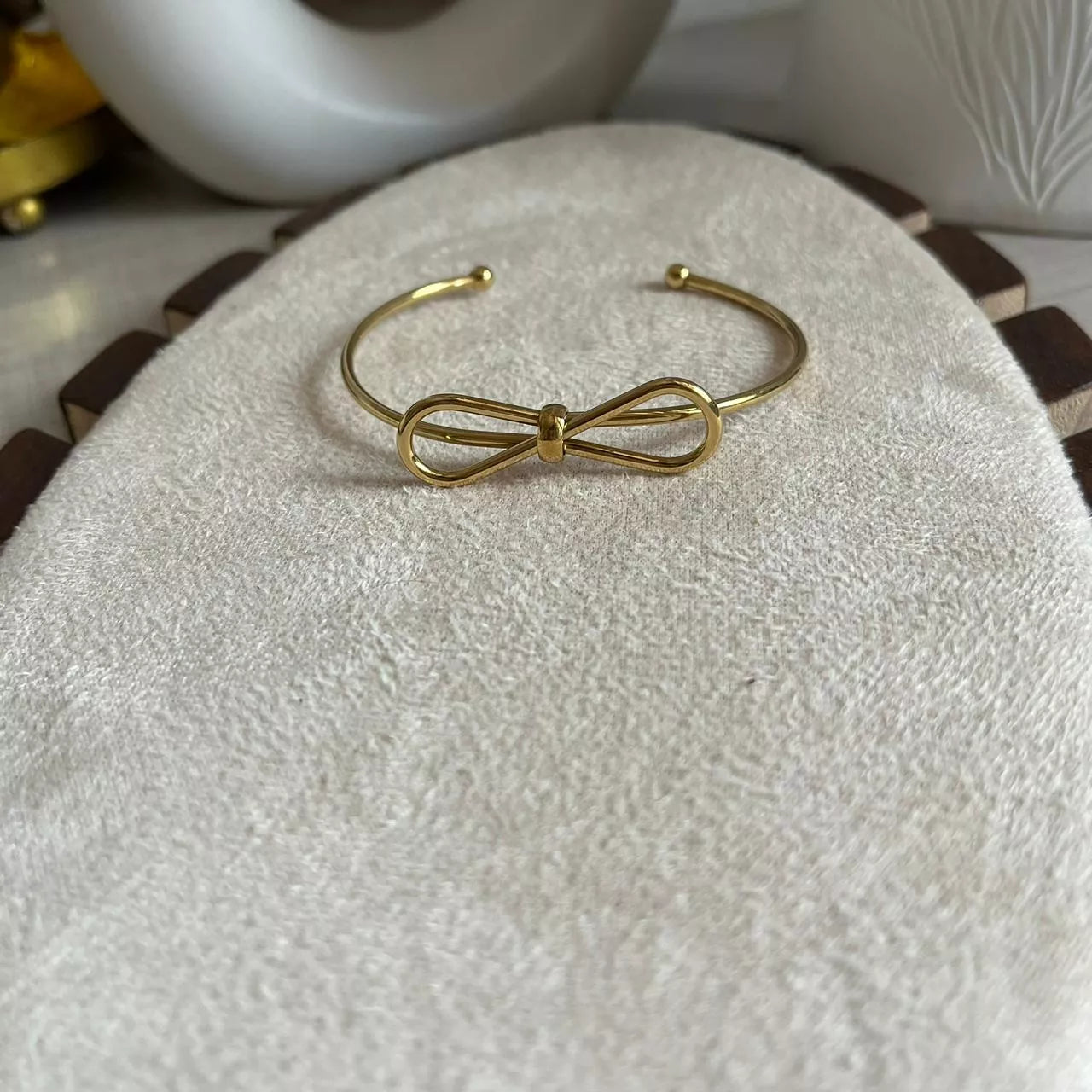 Bow Bracelet