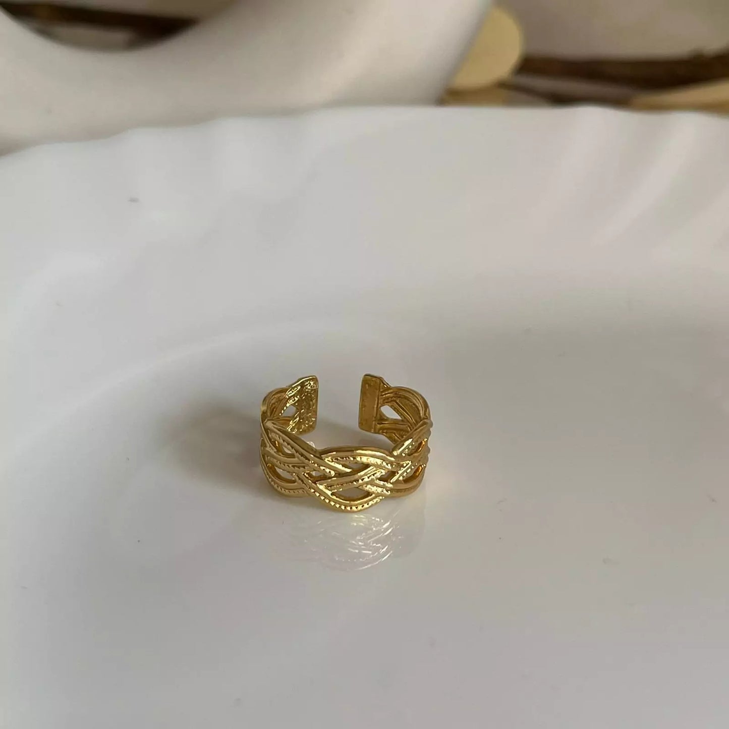Braided Sheen Ring
