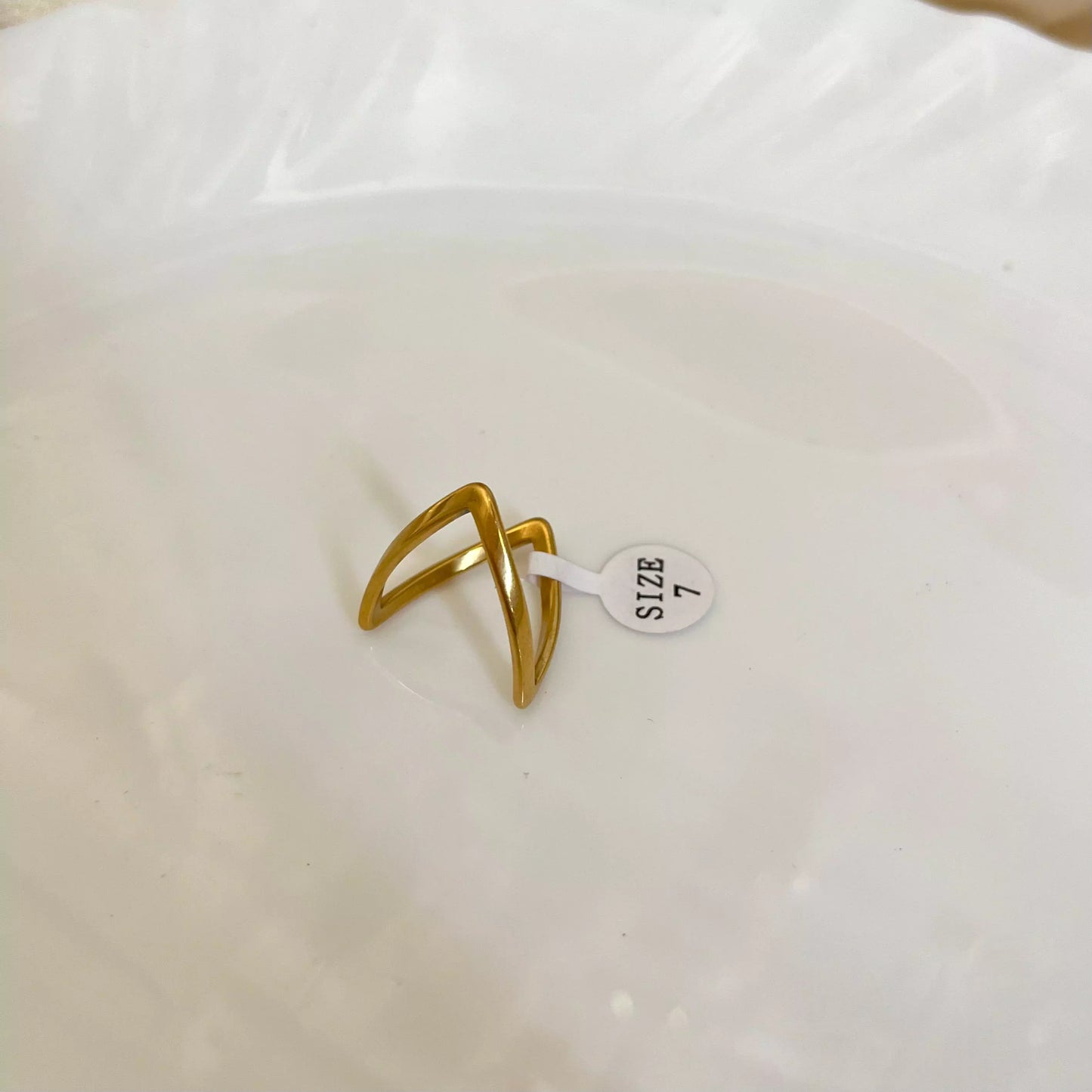 V Plain Ring