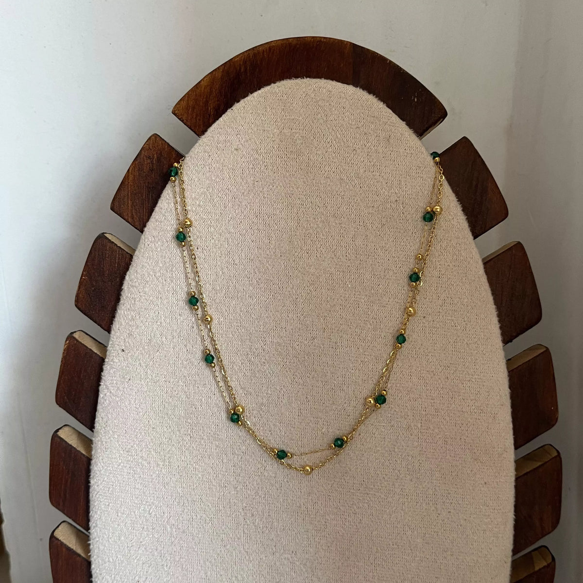 Emerald Stones Layered Necklaces