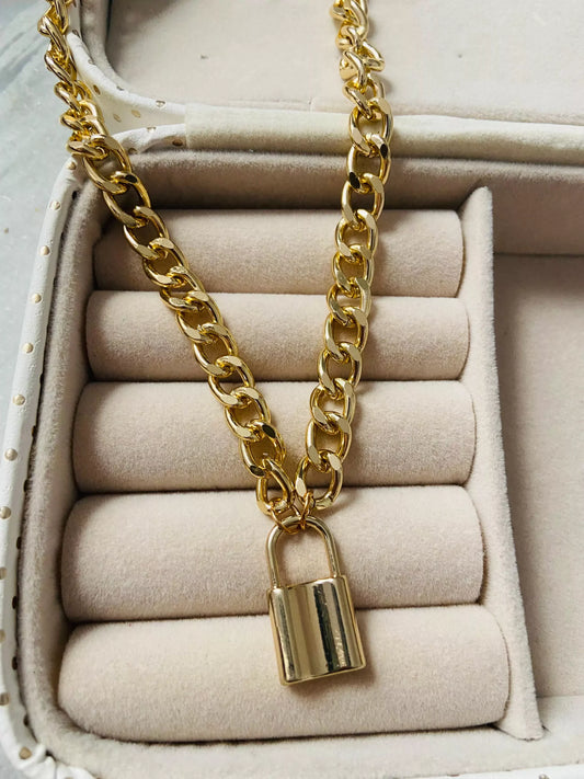 Chunky Lock necklace