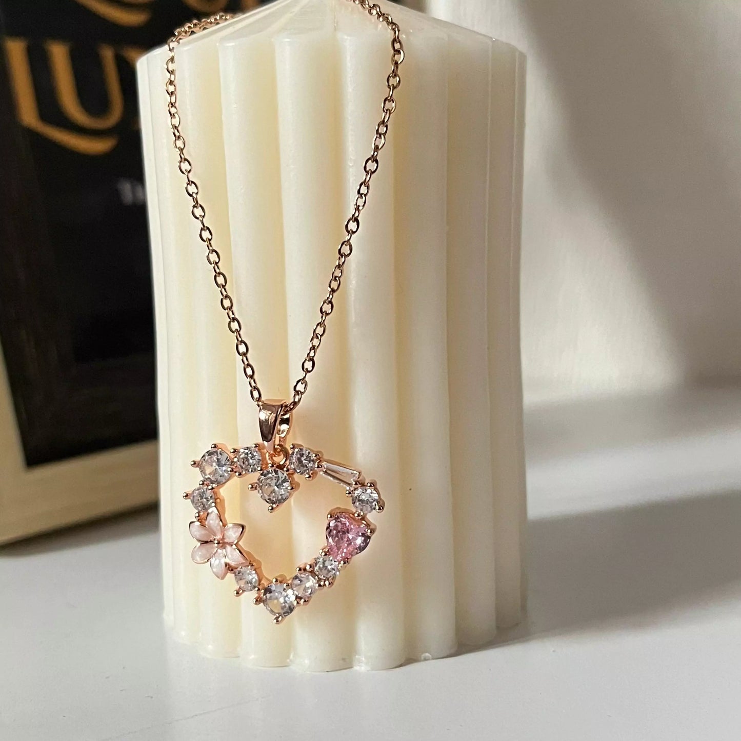Rose Gold Heartie Necklace