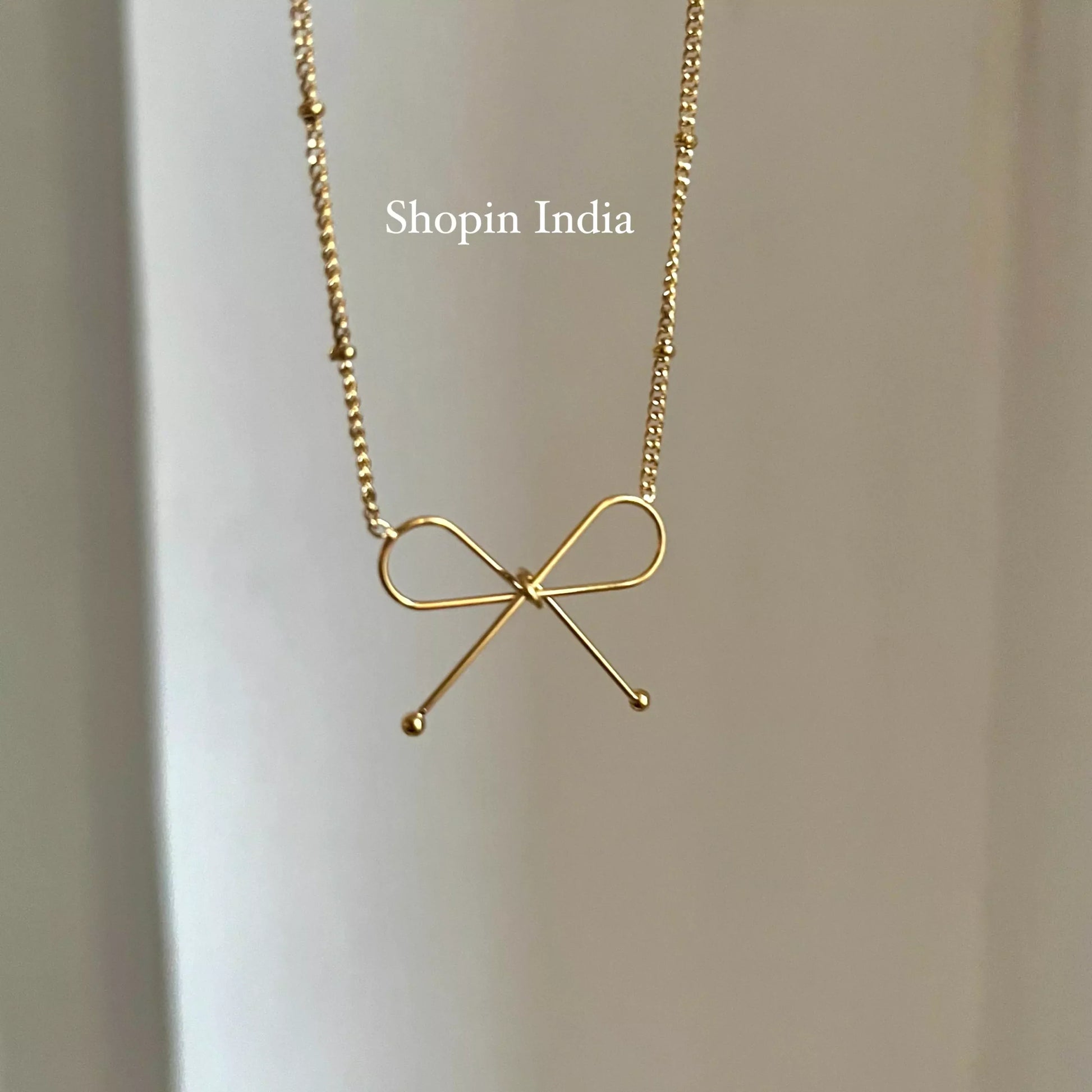 Stye Bow Necklace