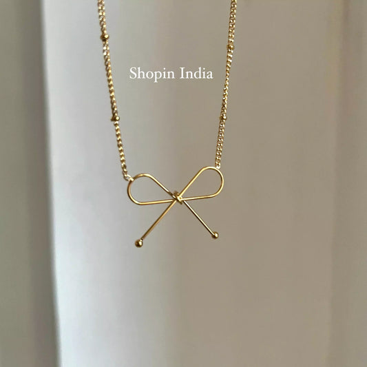 Stye Bow Necklace