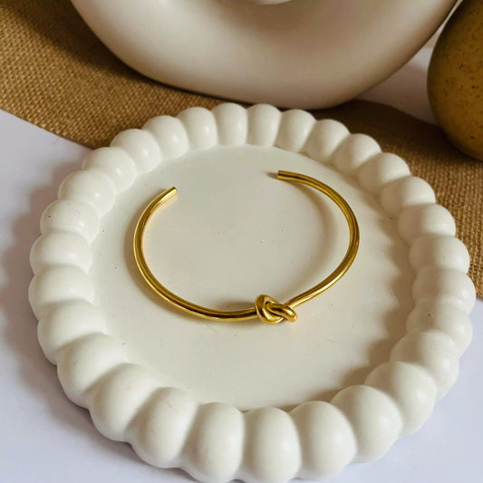 Knot Bracelet