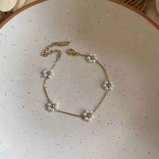 Pearly Flower Bracelet