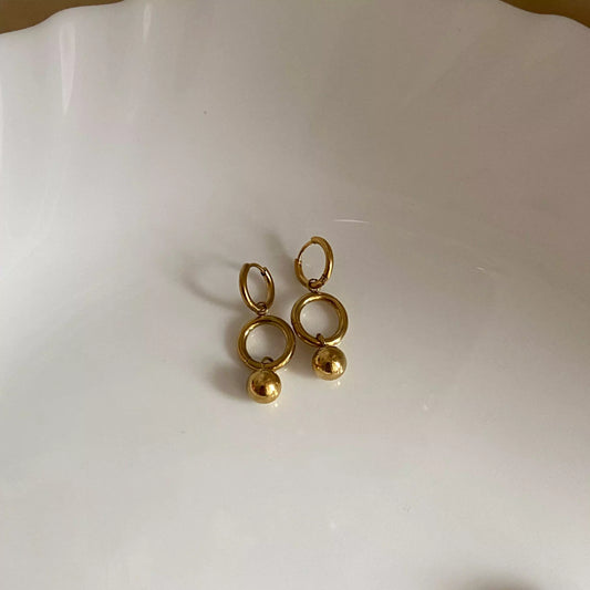 Bella mini loop Earrings