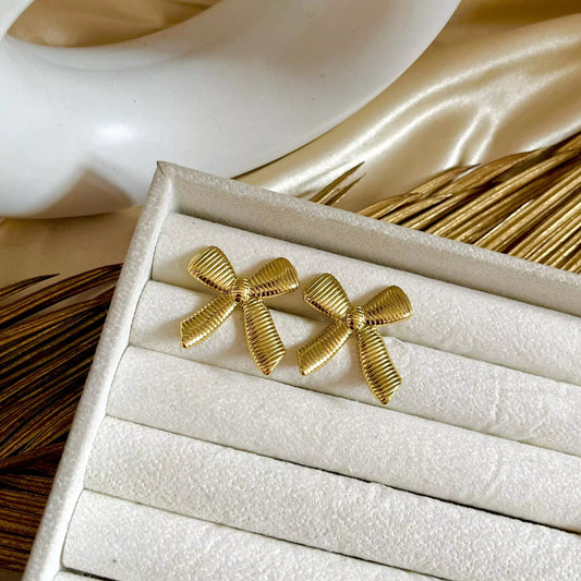 Bow Ribbed Earrings