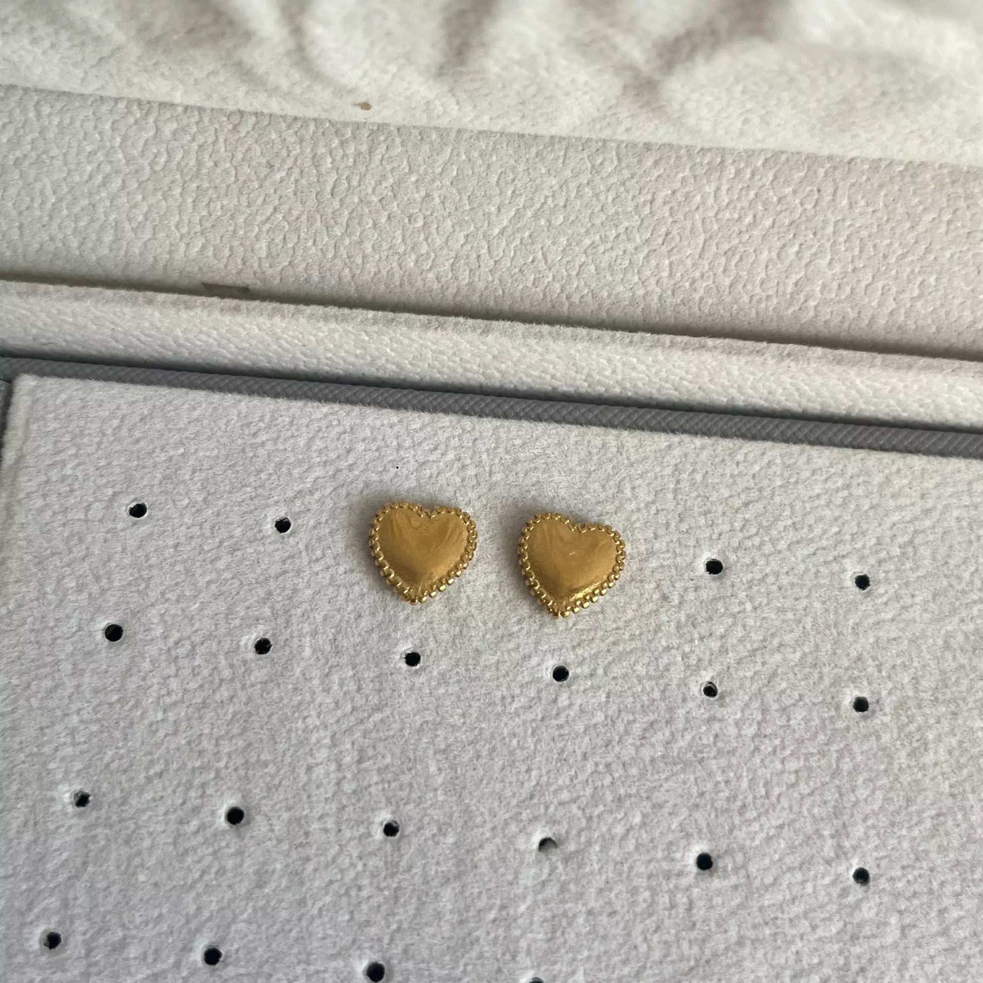 Hearty Stud Earrings