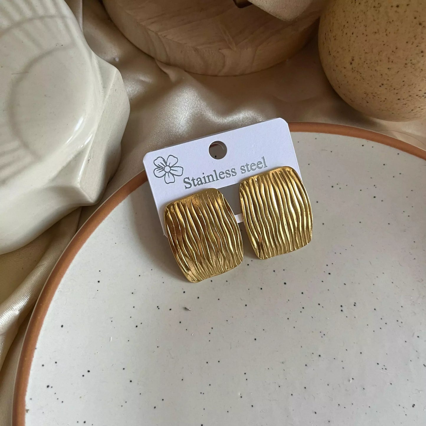 Bile Boxy Earrings