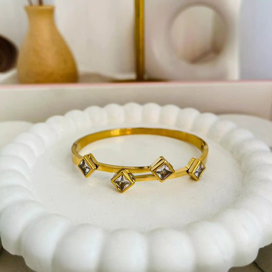 Crystals Kiya Bracelet