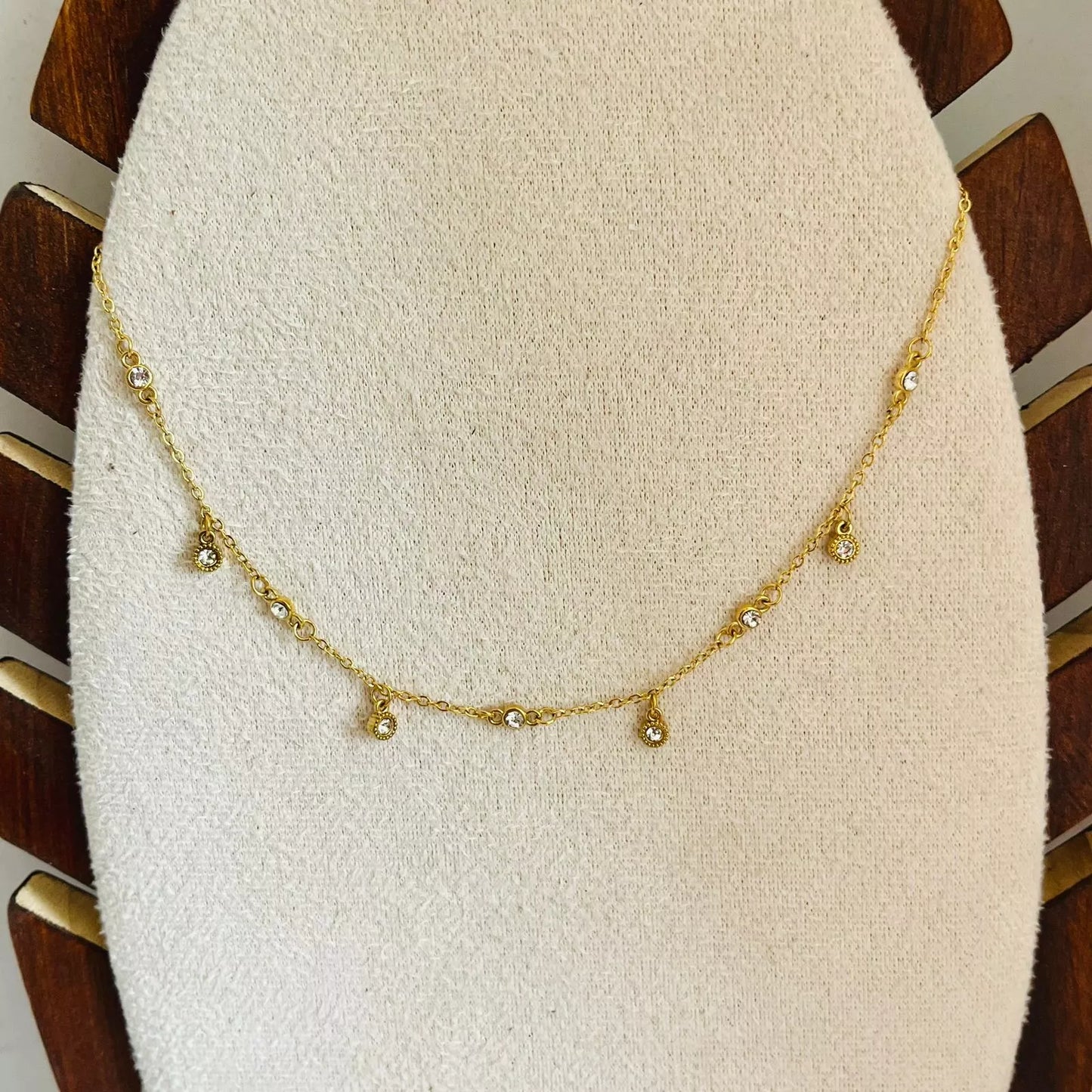 Stella Sleek Necklace