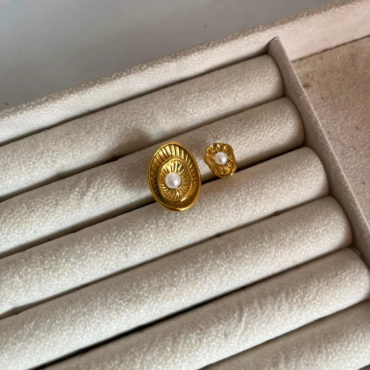 Pysha Ring (size 9-10)