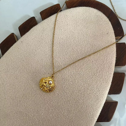 Shell Beachy Necklace