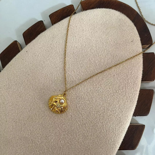Shell Beachy Necklace