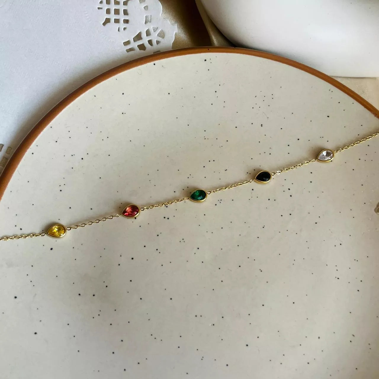 Alohi Drop Stone Bracelet