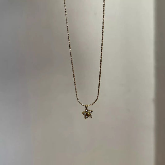 Mini Flower Necklace