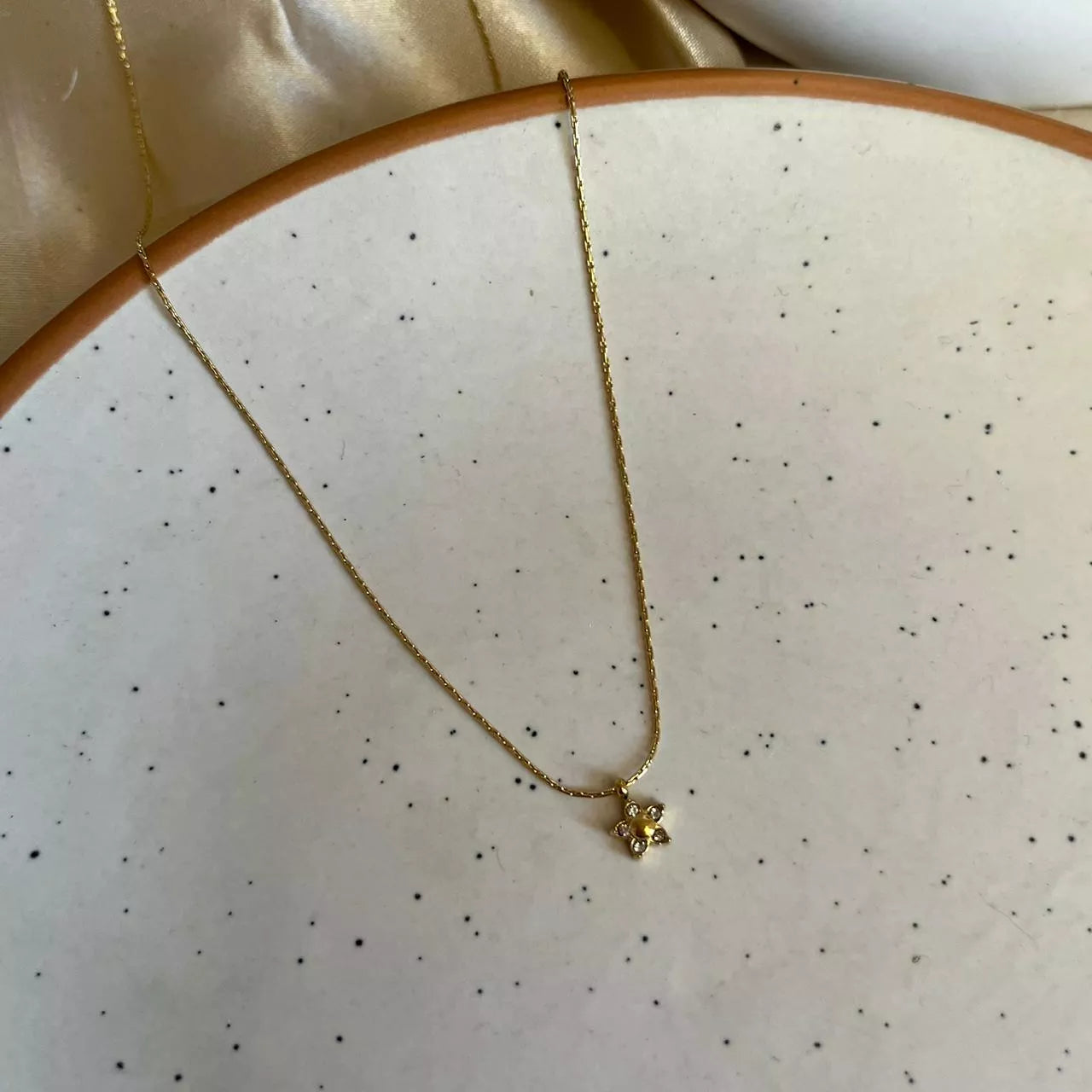 Mini Flower Necklace