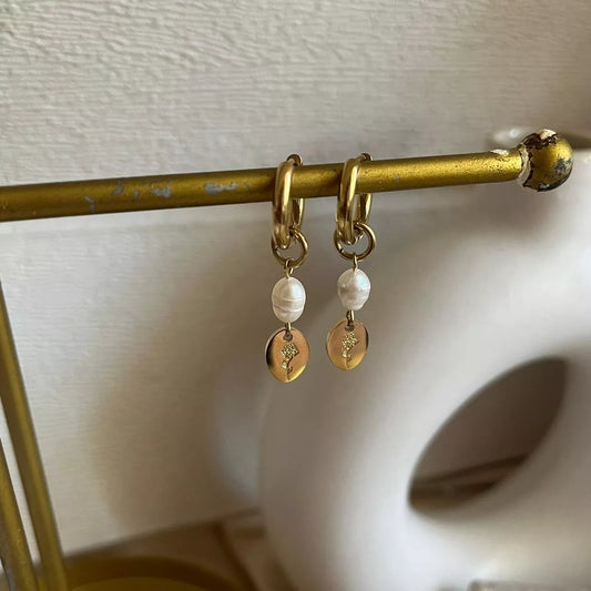 Rosel Pearl Earrings