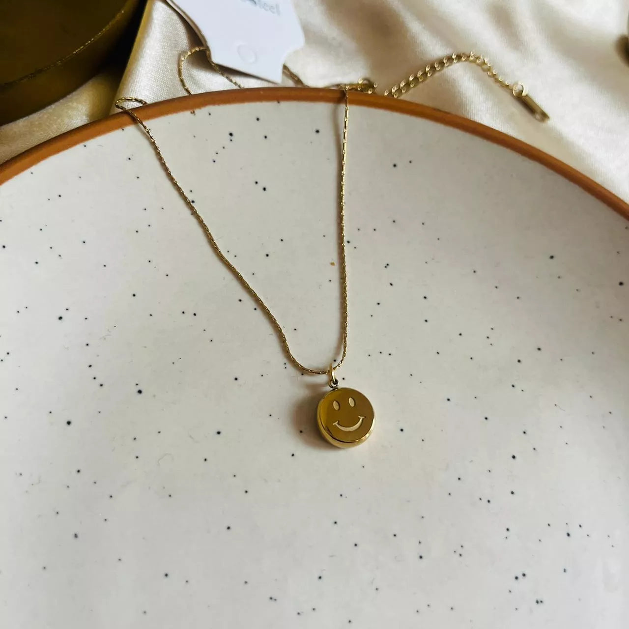 Benne Reversible Necklace