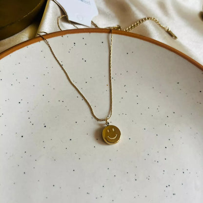 Benne Reversible Necklace