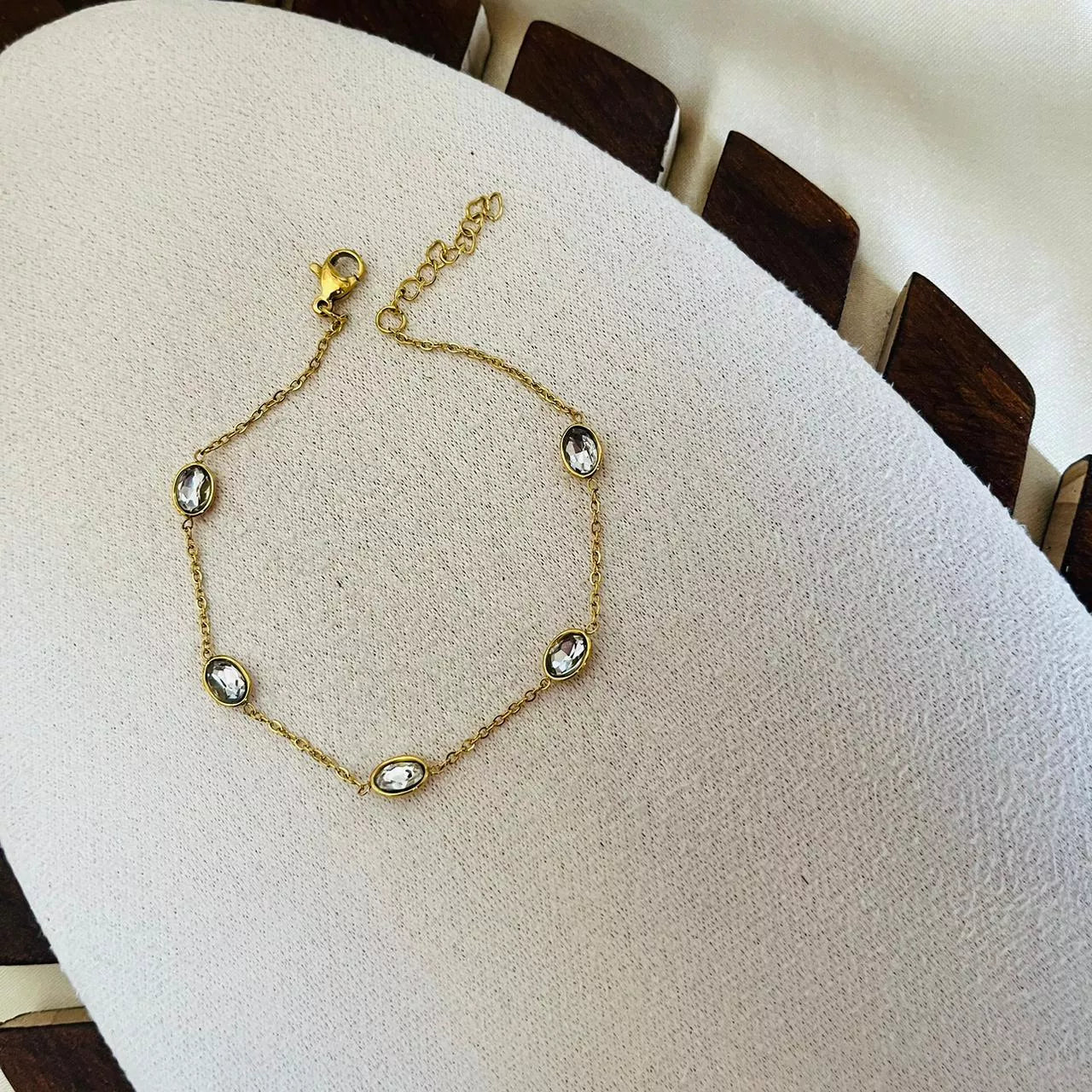 Ova Crystal Bracelet