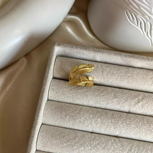 Leaflet Ring