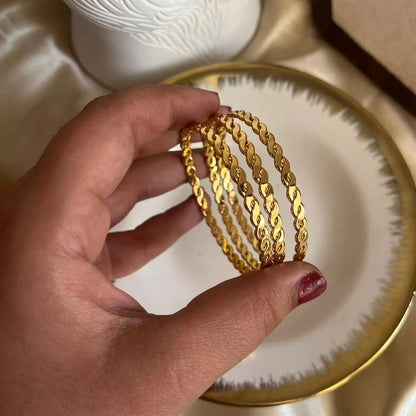 Chained Gold Bangle Set - Size 2’2