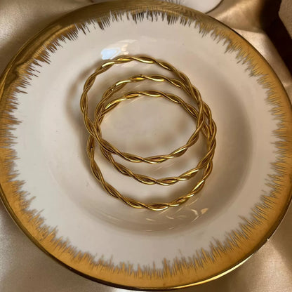 Twined Bangle Set - Size 2’6 (diameter: 6 cm)