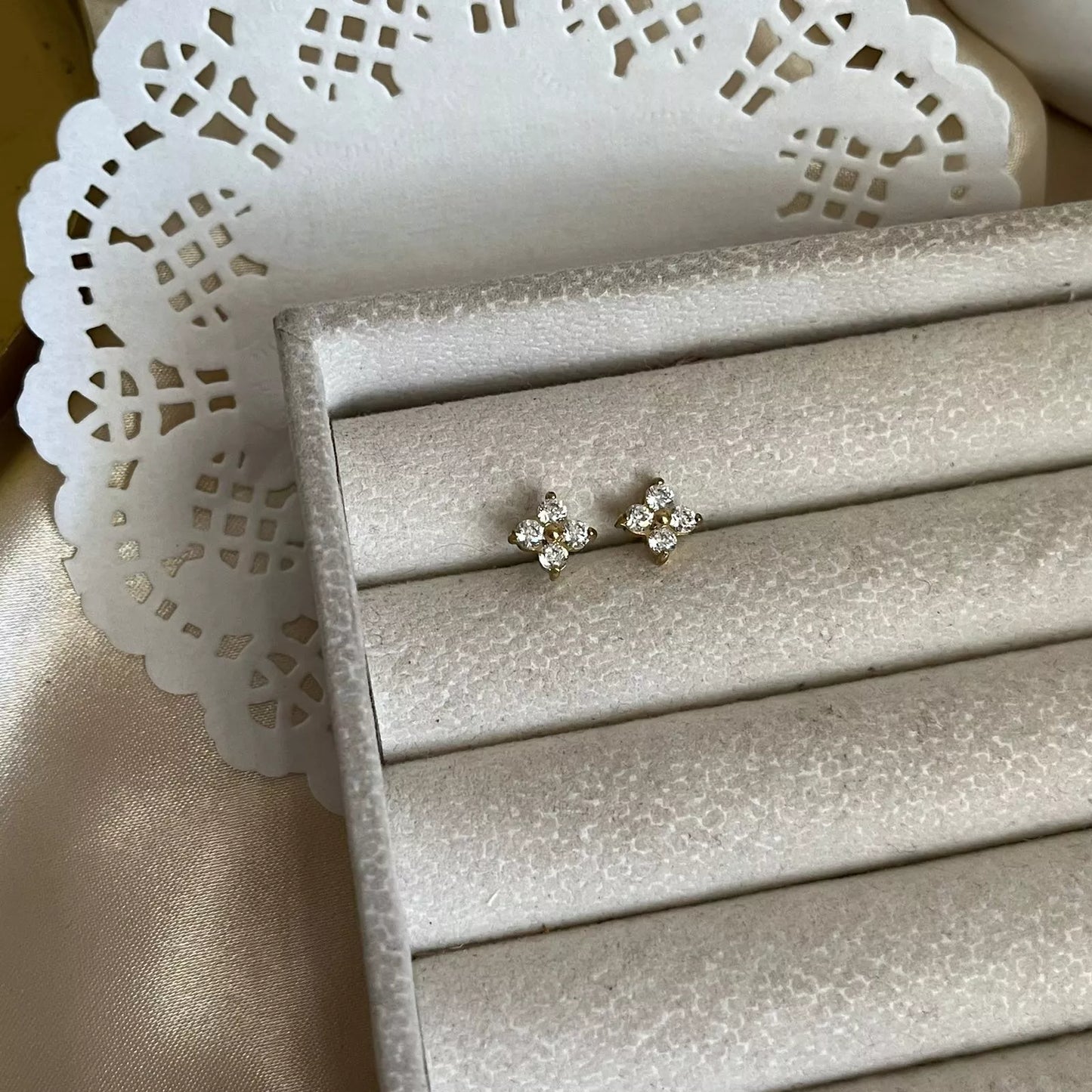 Crystal Stare Earrings