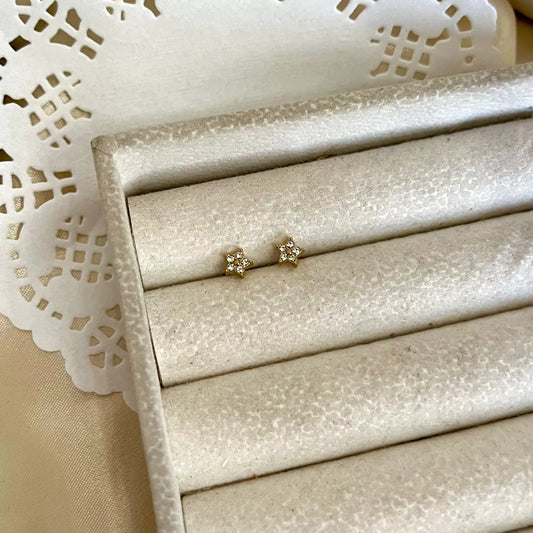 Mini Floral Earrings (piercing)