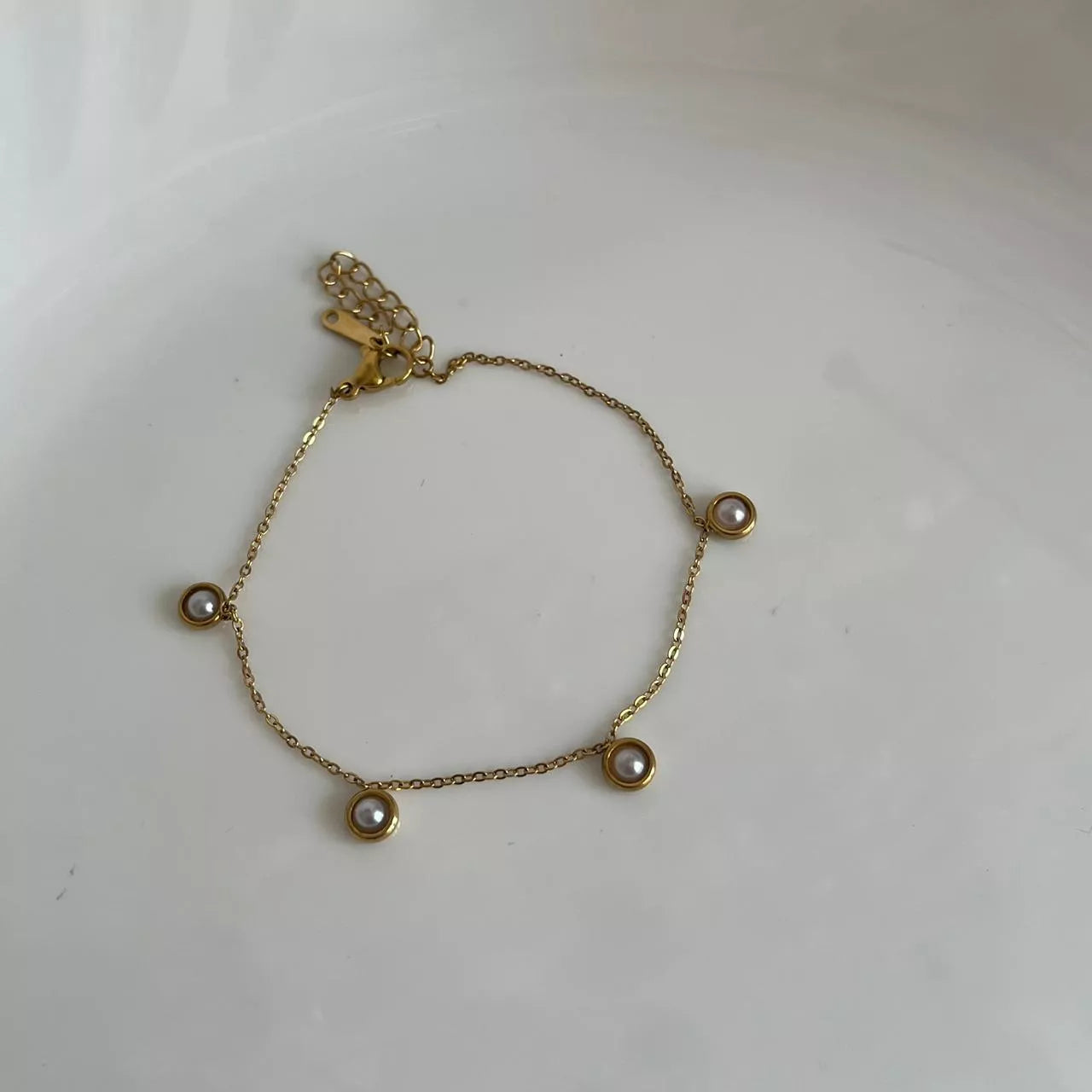 Pearly Bracelet