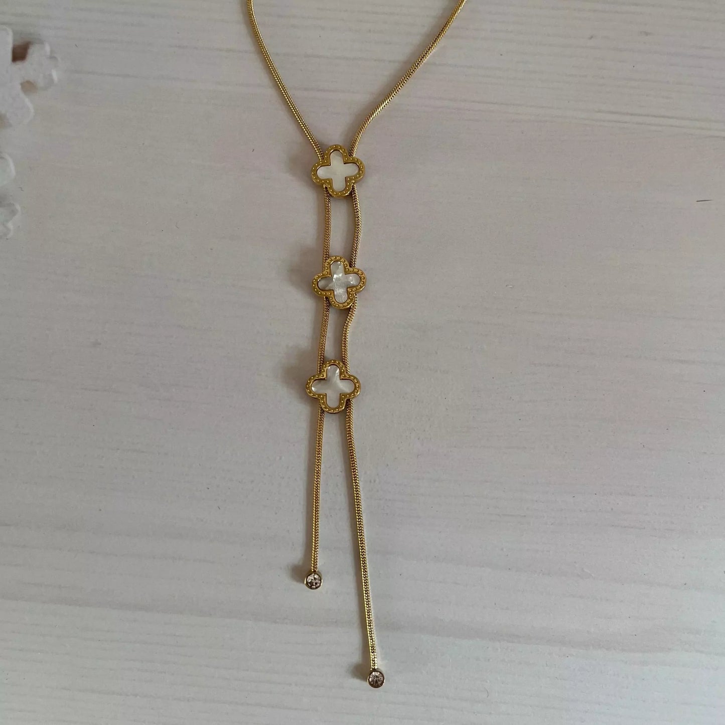 White Clovers Long Necklace