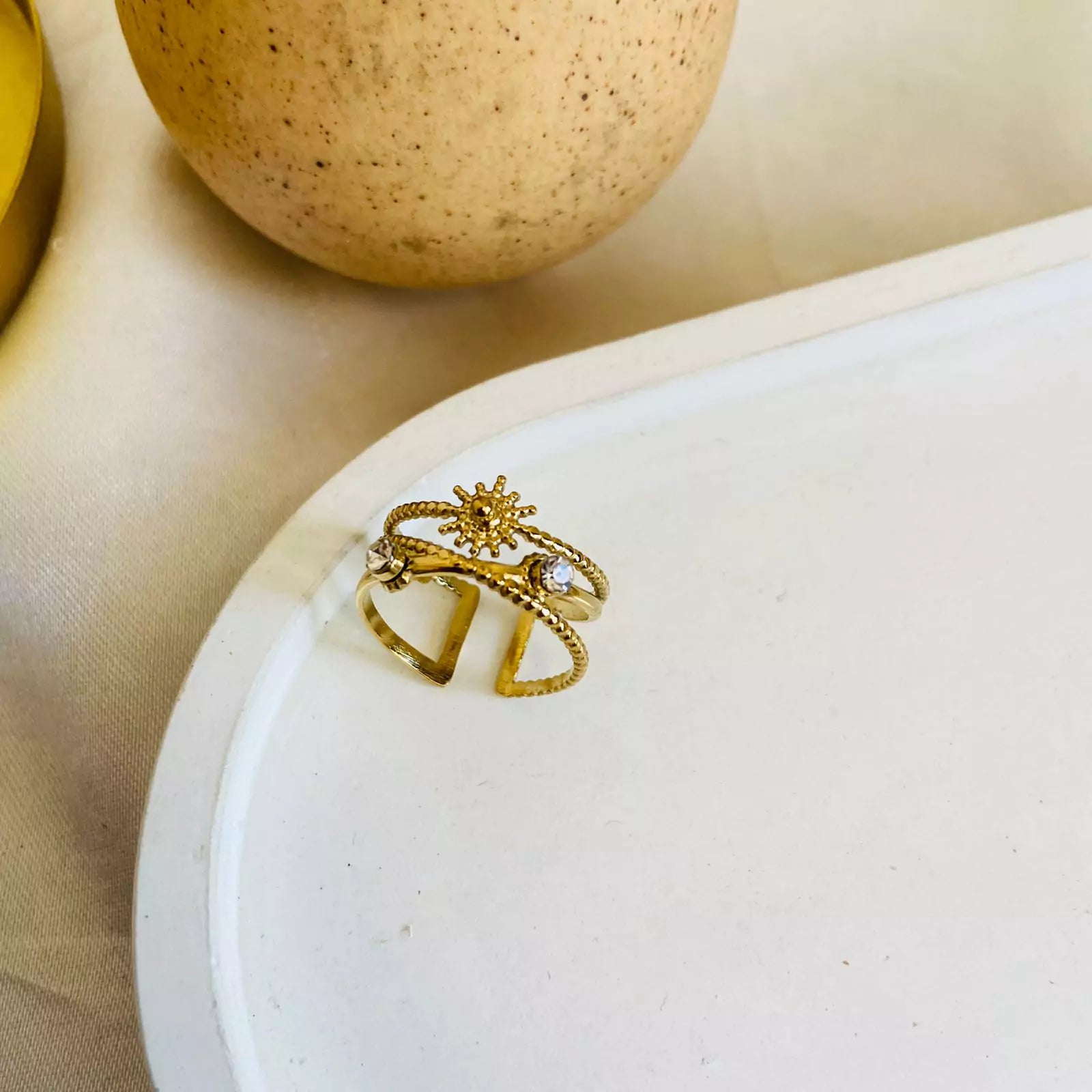 Inshi Ring
