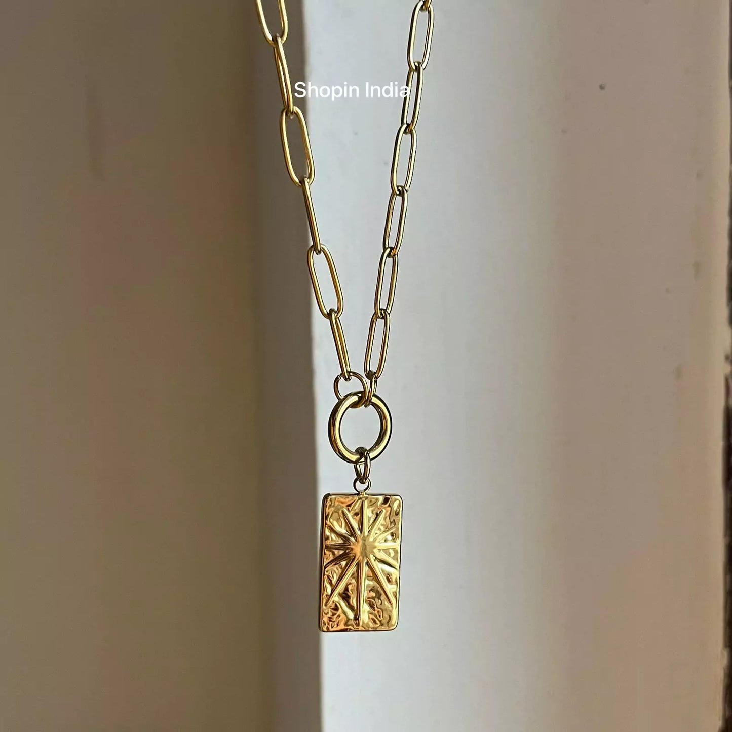 Block Stish Linked Necklace