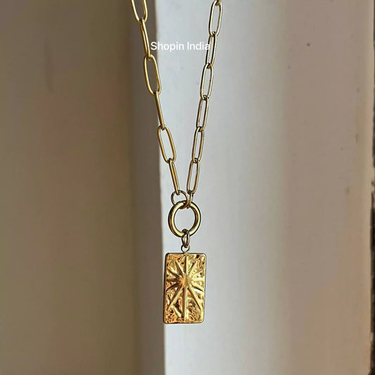 Block Stish Linked Necklace