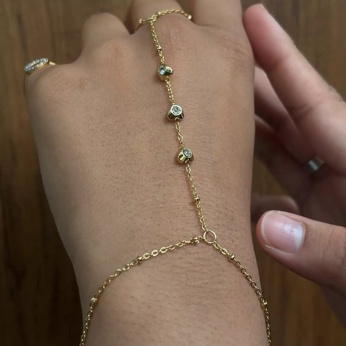 Heartie Hand Chain