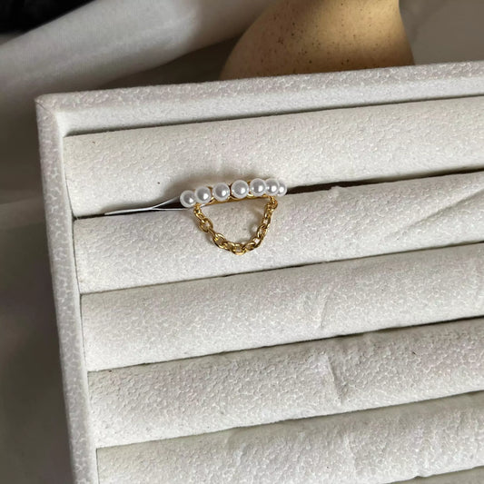 Pearls Chain Ring
