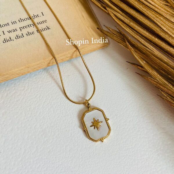 anti tarnish necklace