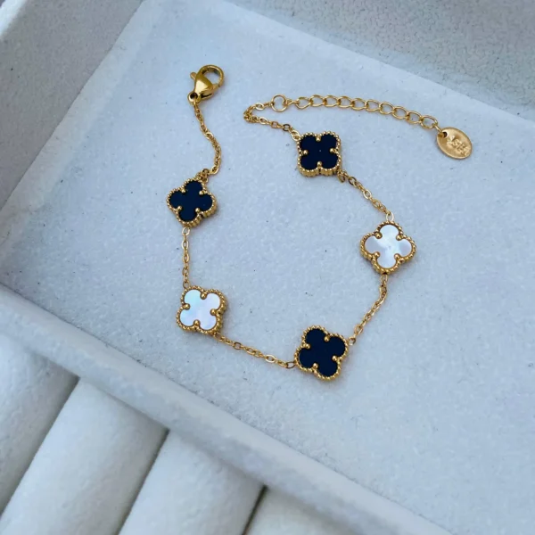 Reversible delicate clover bracelet- golden