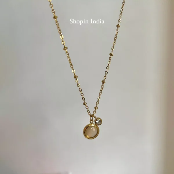 Una Stud Necklace
