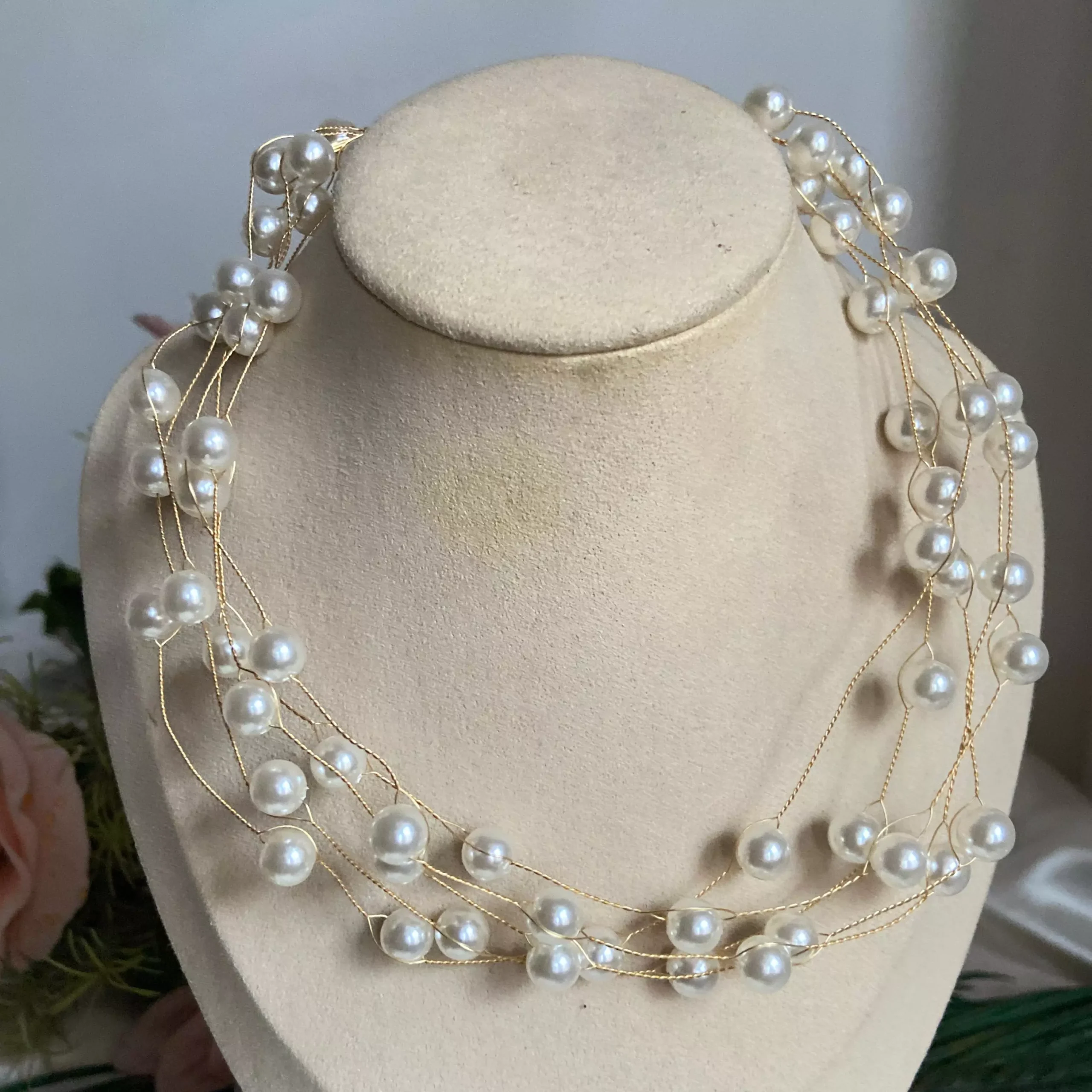 Pearls Layered Leva Necklace