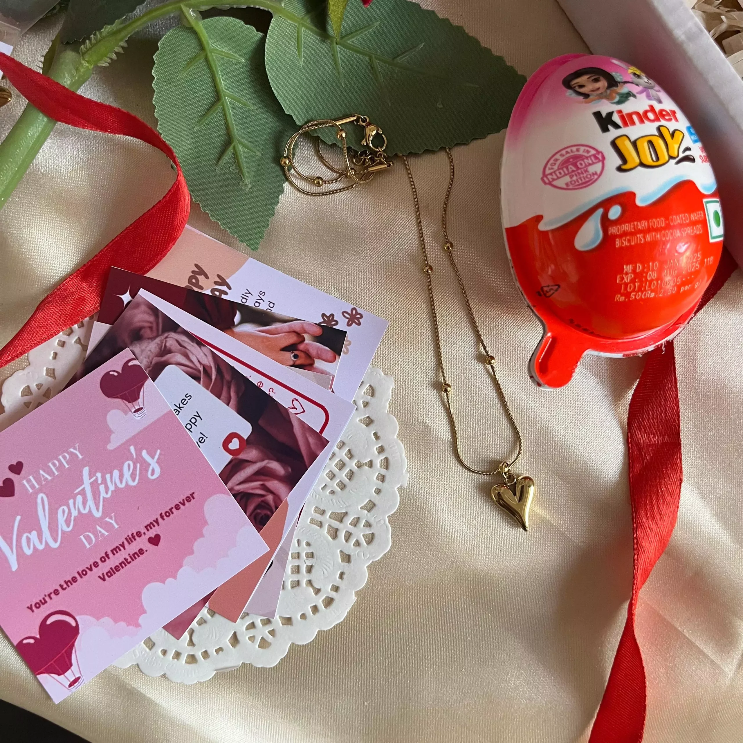 Customised Kinderjoy with Valentines Cards Set