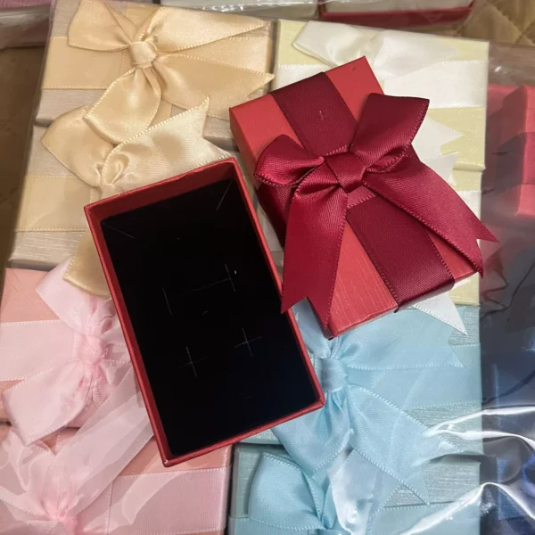 Gift Box (Random Colour) - Image 2